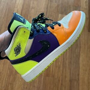 Nike Air Jordan little kid size 2